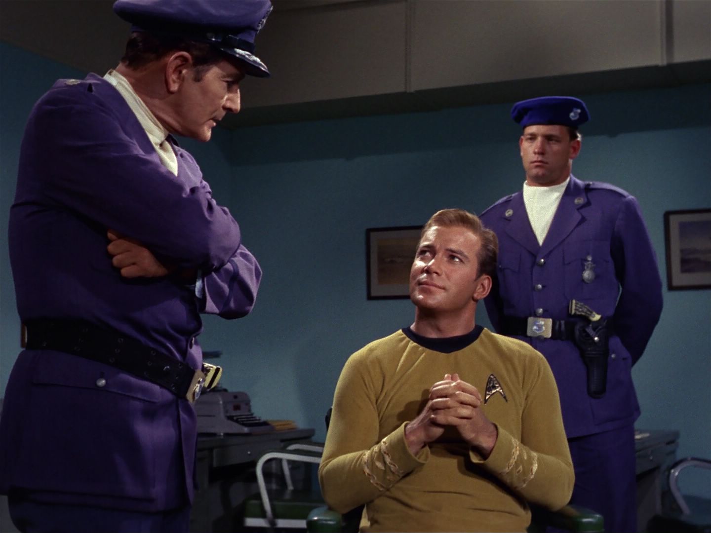 ariane179254_StarTrek_1x19_TomorrowIsYesterday_2288.jpg