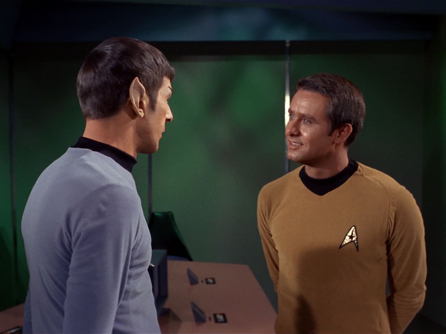 ariane179254_StarTrek_1x19_TomorrowIsYesterday_2419.jpg
