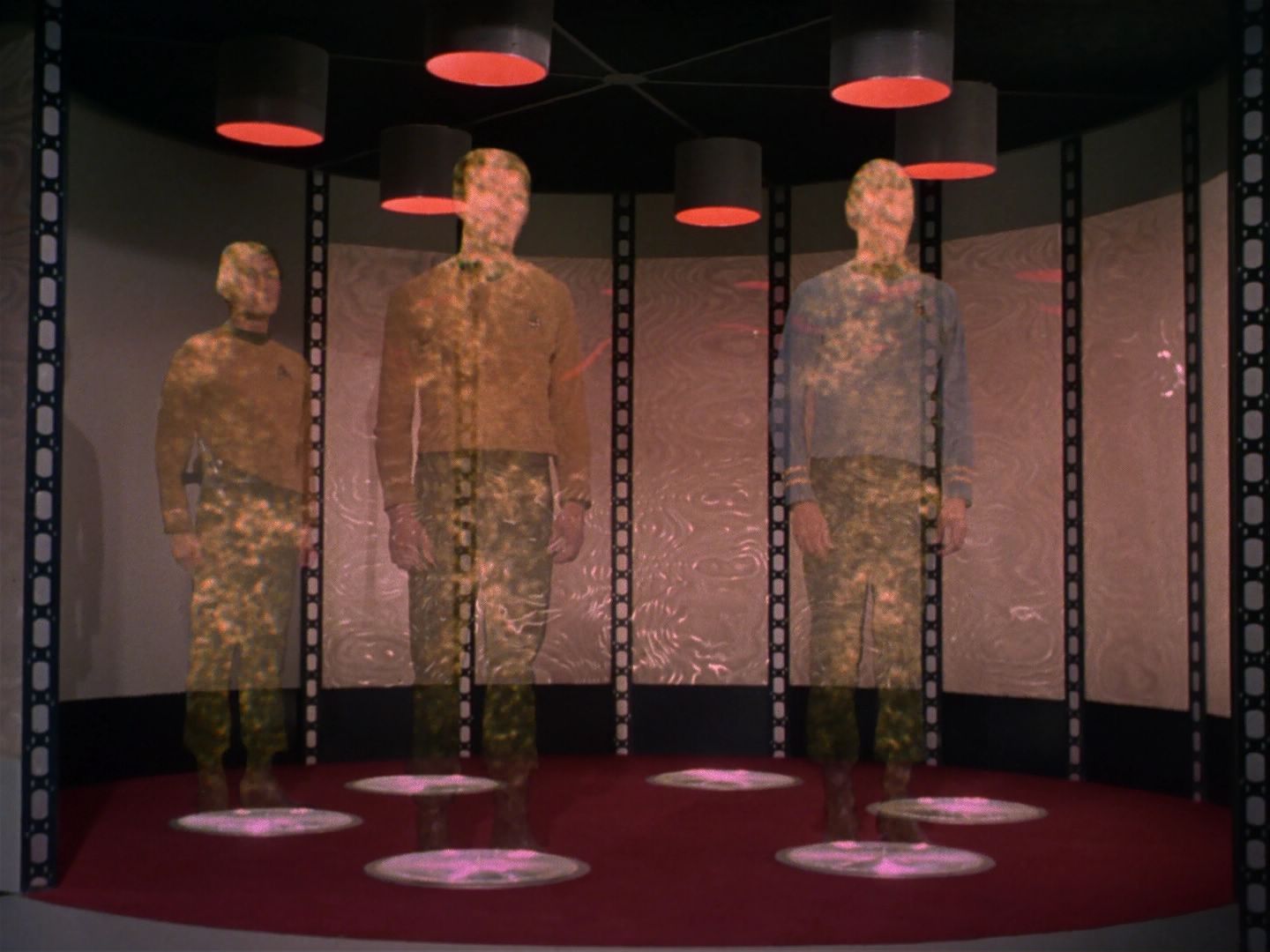 ariane179254_StarTrek_1x19_TomorrowIsYesterday_2447.jpg