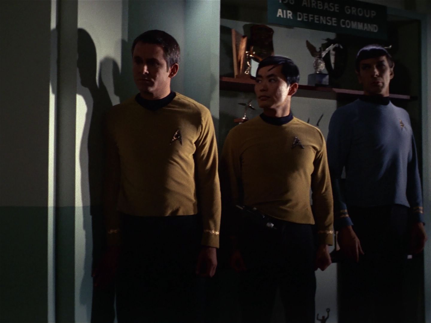 ariane179254_StarTrek_1x19_TomorrowIsYesterday_2507.jpg