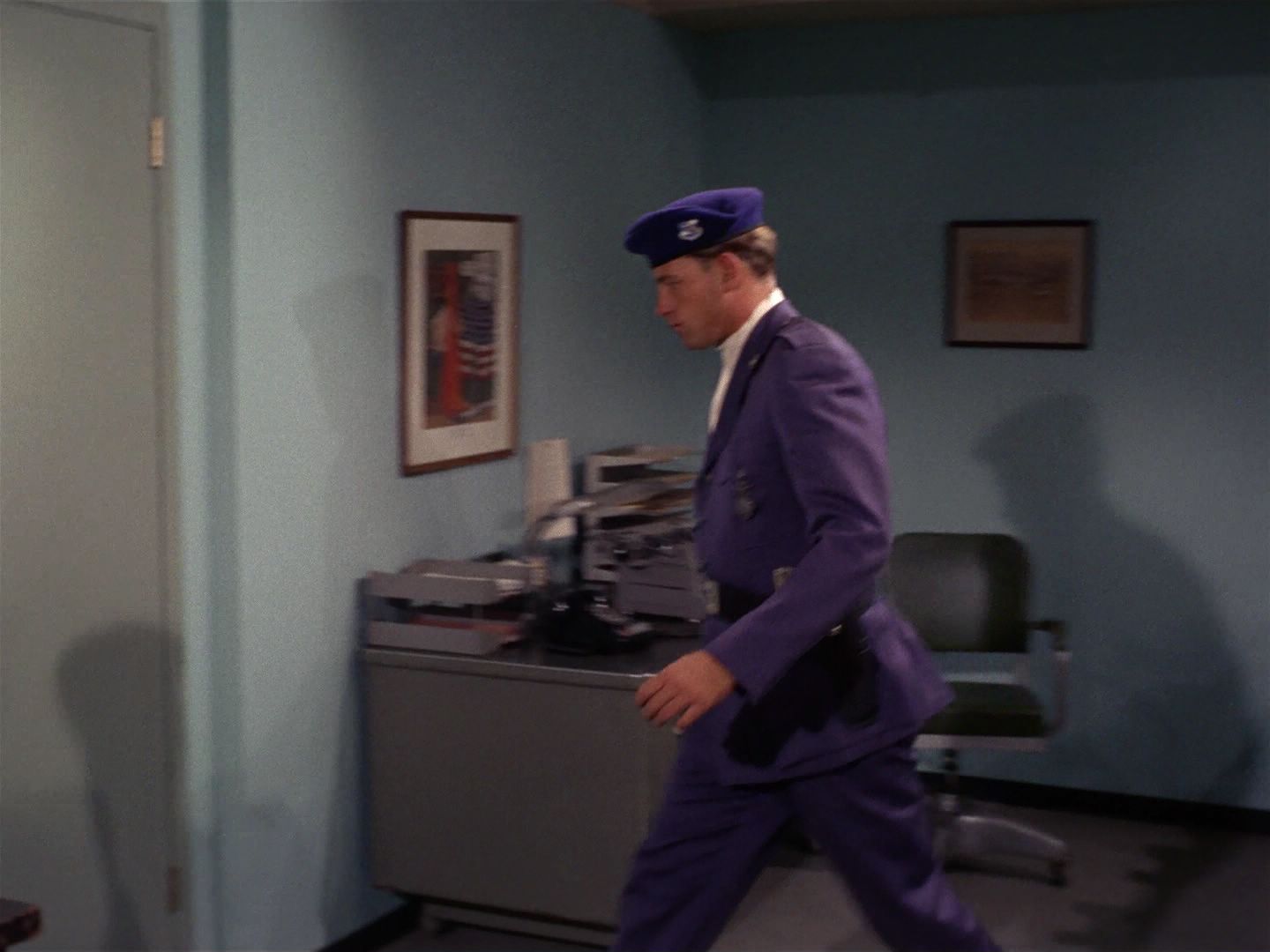 ariane179254_StarTrek_1x19_TomorrowIsYesterday_2528.jpg