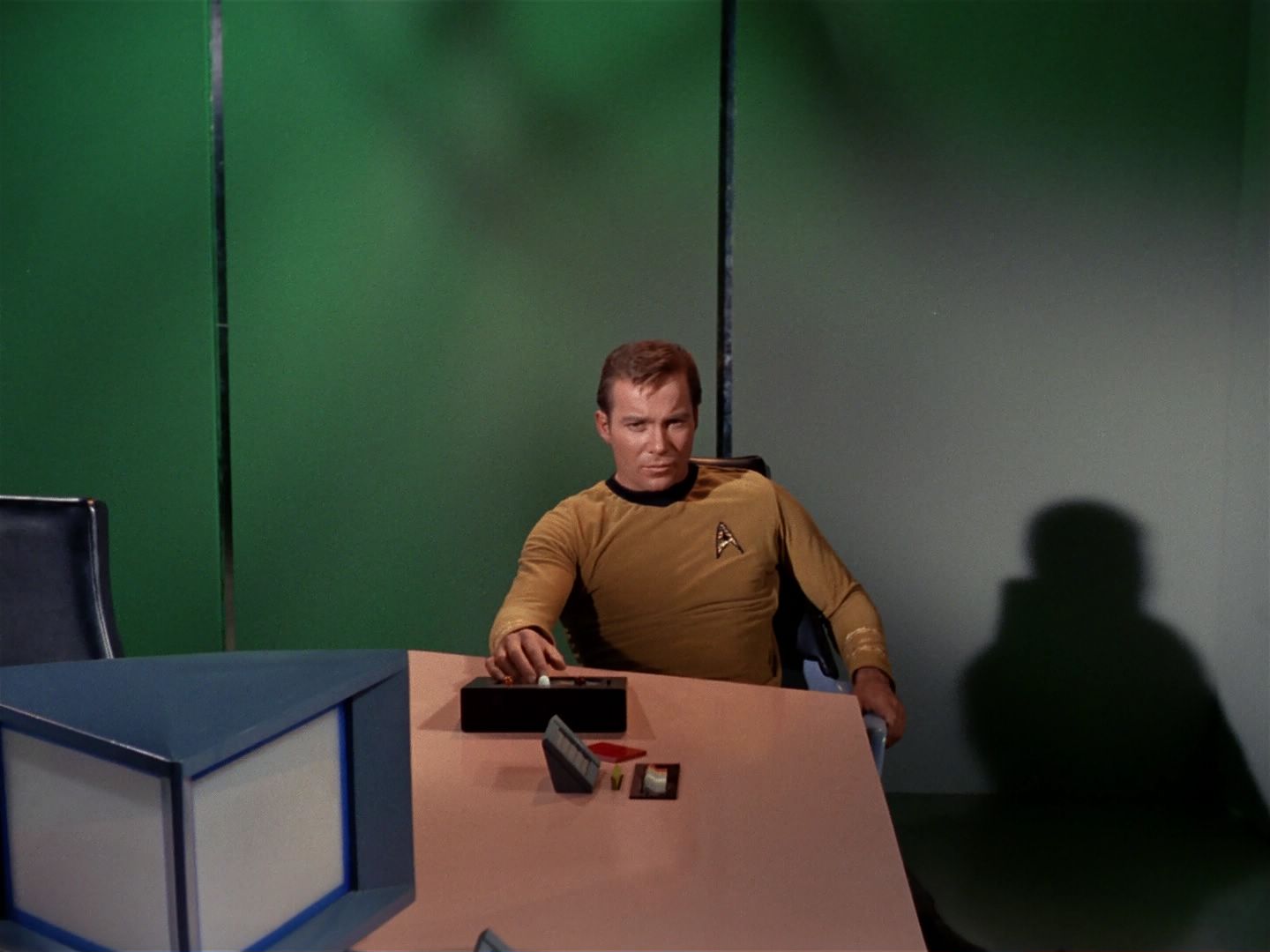 ariane179254_StarTrek_1x19_TomorrowIsYesterday_2756.jpg