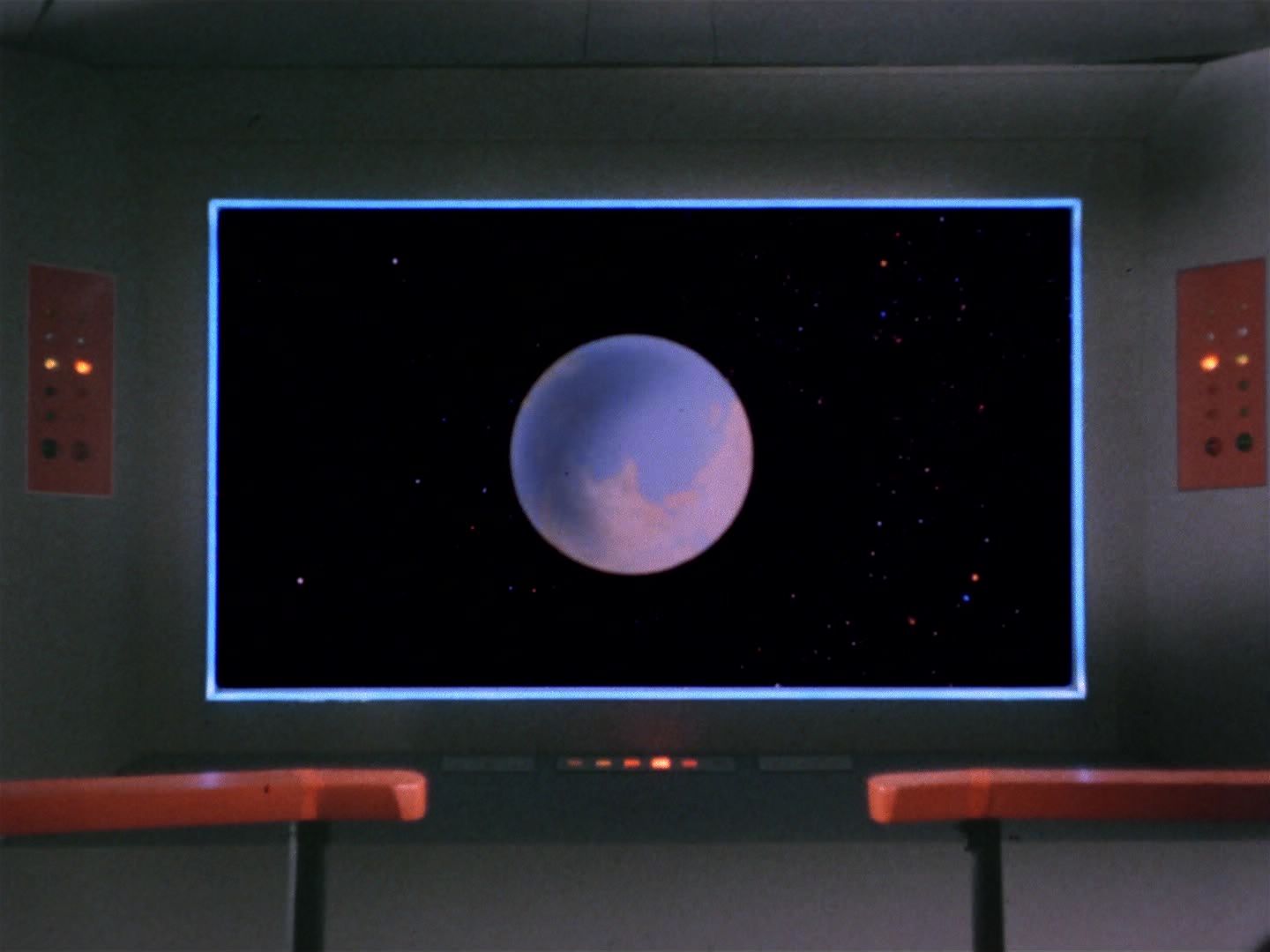 ariane179254_StarTrek_1x19_TomorrowIsYesterday_2766.jpg