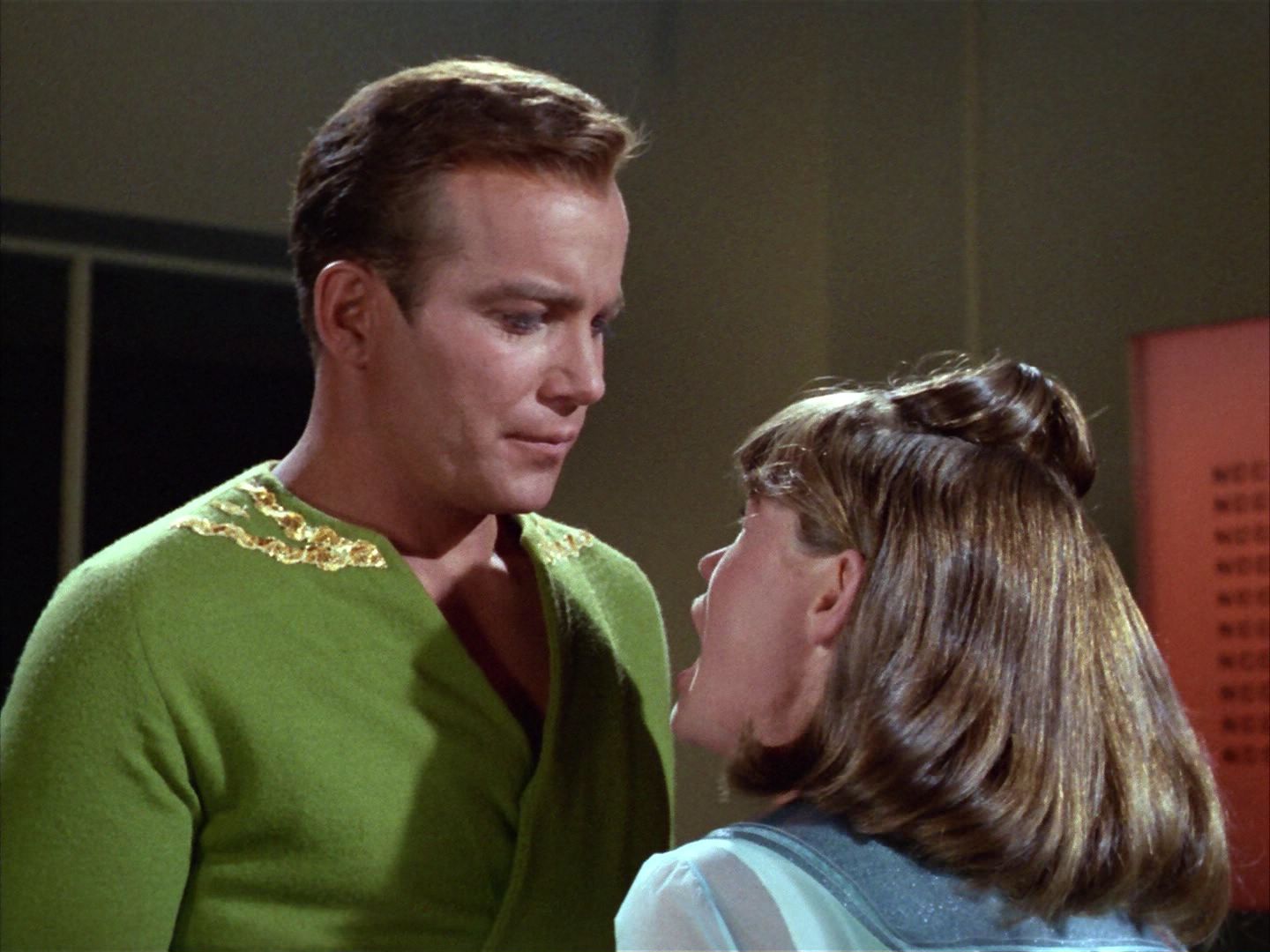 ariane179254_StarTrek_1x20_CourtMartial_0121.jpg