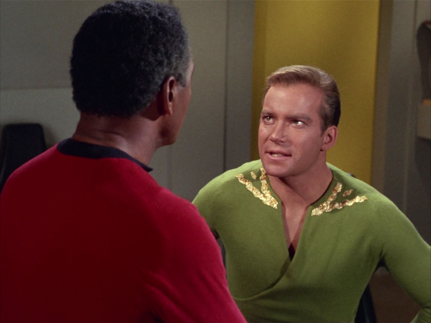 ariane179254_StarTrek_1x20_CourtMartial_0617.jpg