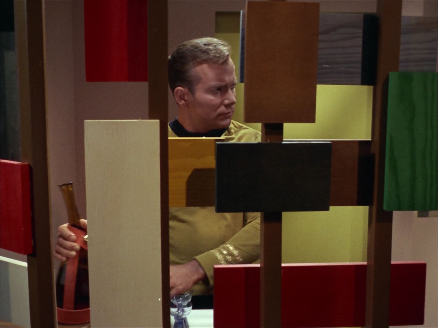 ariane179254_StarTrek_1x20_CourtMartial_0872.jpg