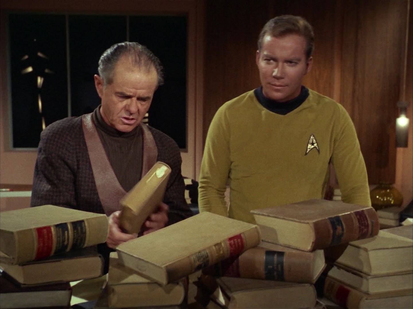 ariane179254_StarTrek_1x20_CourtMartial_0915.jpg