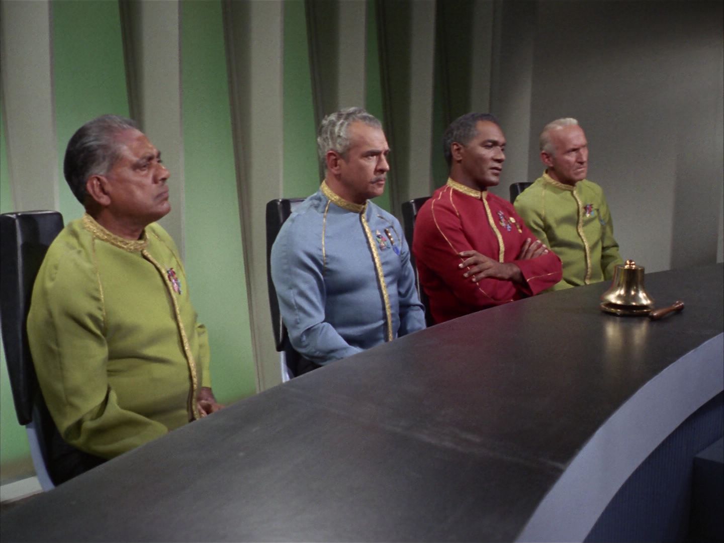 ariane179254_StarTrek_1x20_CourtMartial_1209.jpg
