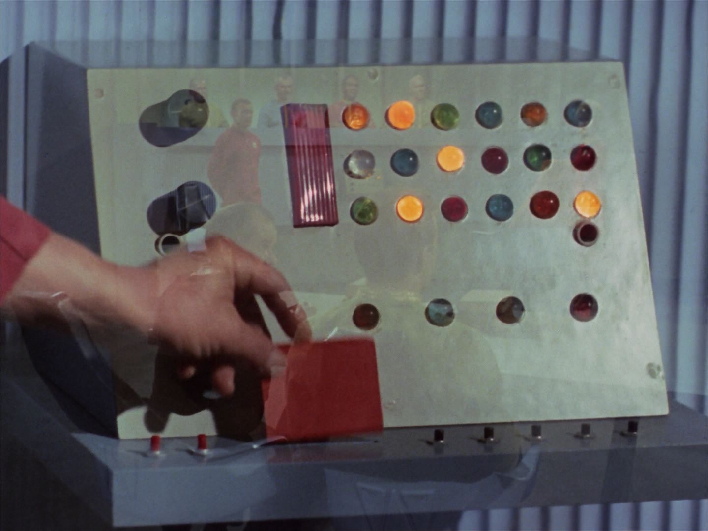ariane179254_StarTrek_1x20_CourtMartial_1291.jpg