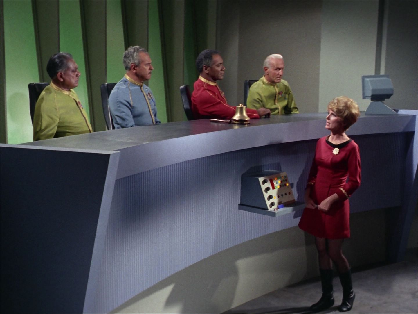 ariane179254_StarTrek_1x20_CourtMartial_1812.jpg