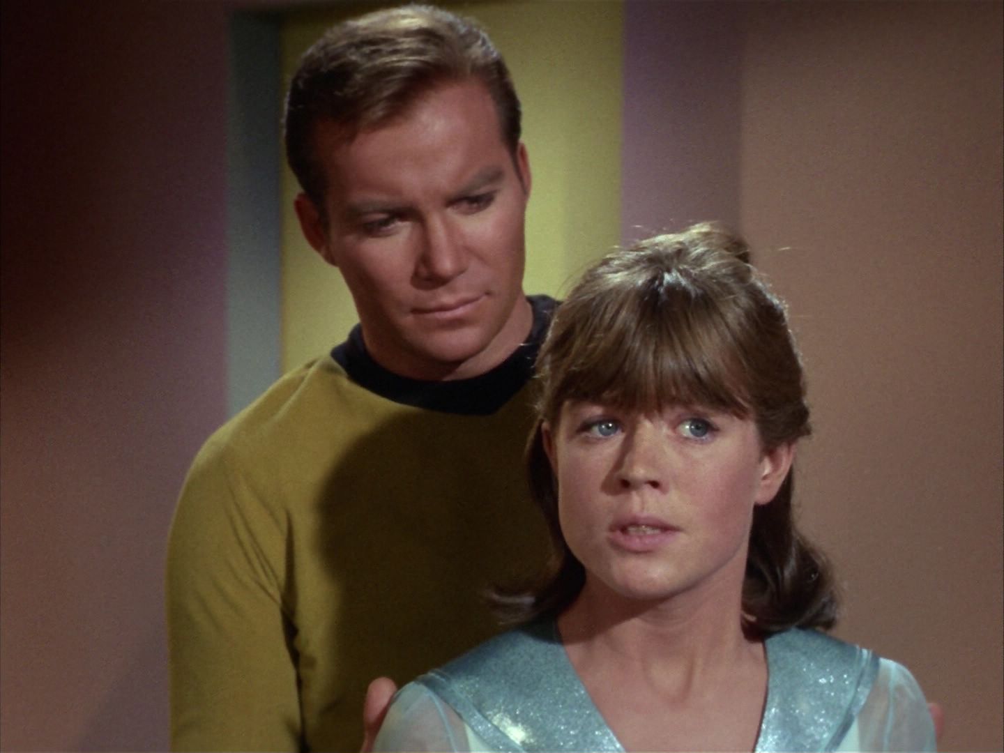 ariane179254_StarTrek_1x20_CourtMartial_2005.jpg