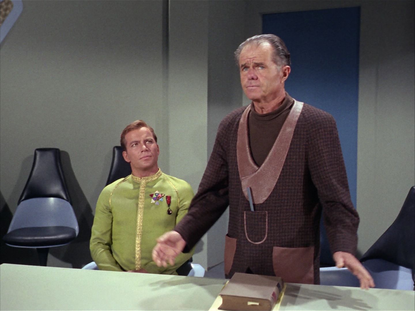 ariane179254_StarTrek_1x20_CourtMartial_2132.jpg