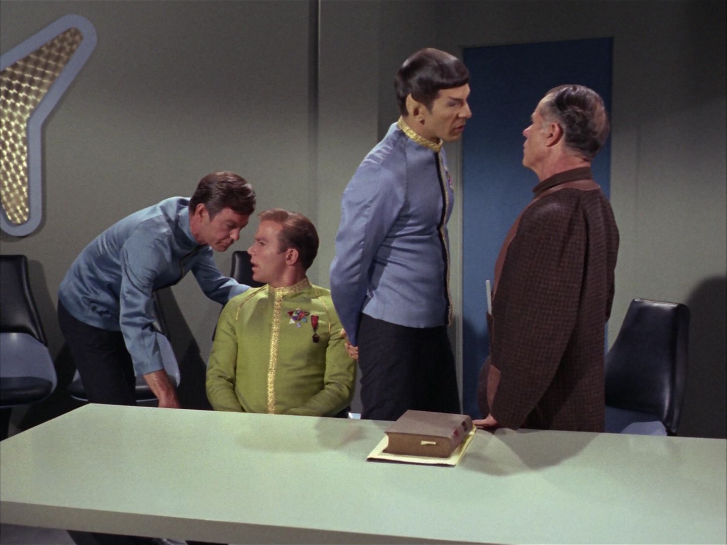 ariane179254_StarTrek_1x20_CourtMartial_2142.jpg