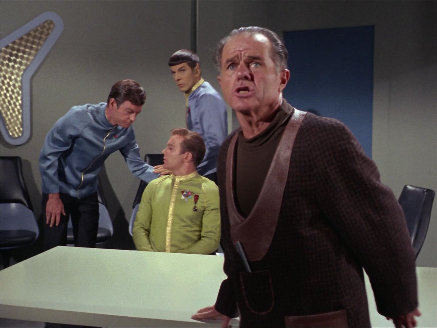 ariane179254_StarTrek_1x20_CourtMartial_2148.jpg