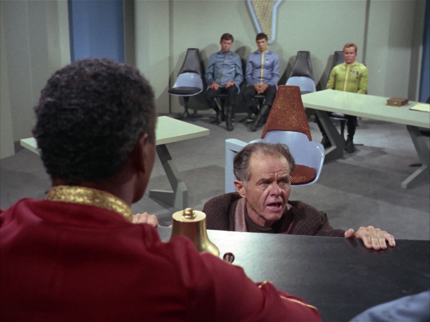 ariane179254_StarTrek_1x20_CourtMartial_2257.jpg