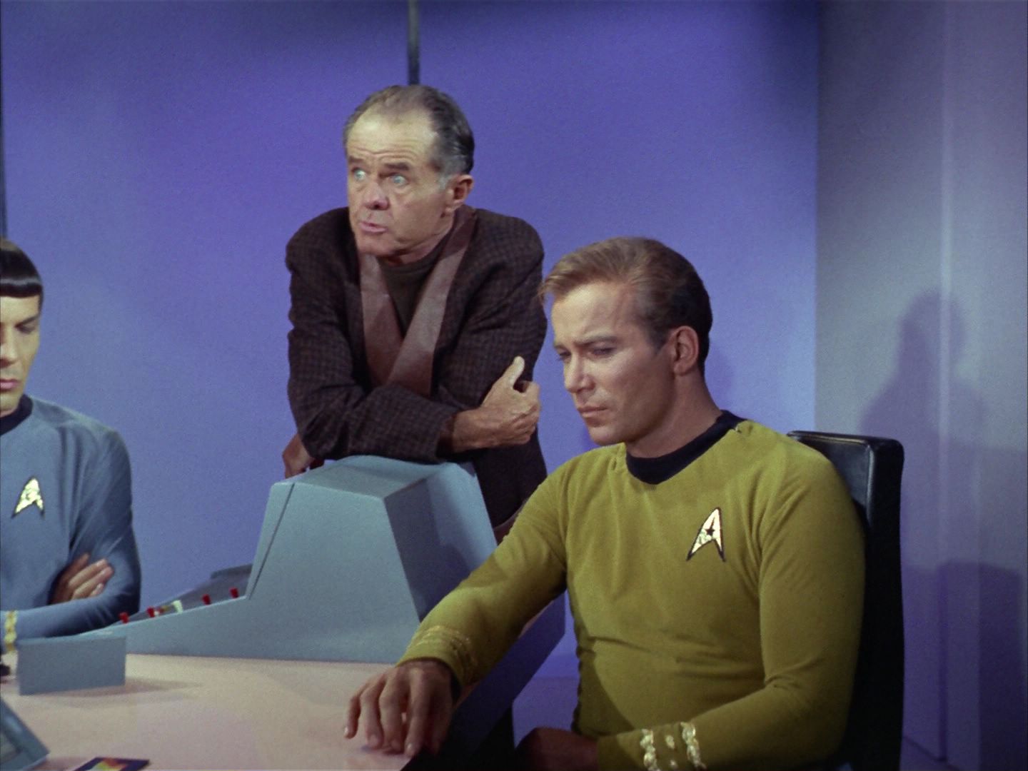 ariane179254_StarTrek_1x20_CourtMartial_2387.jpg