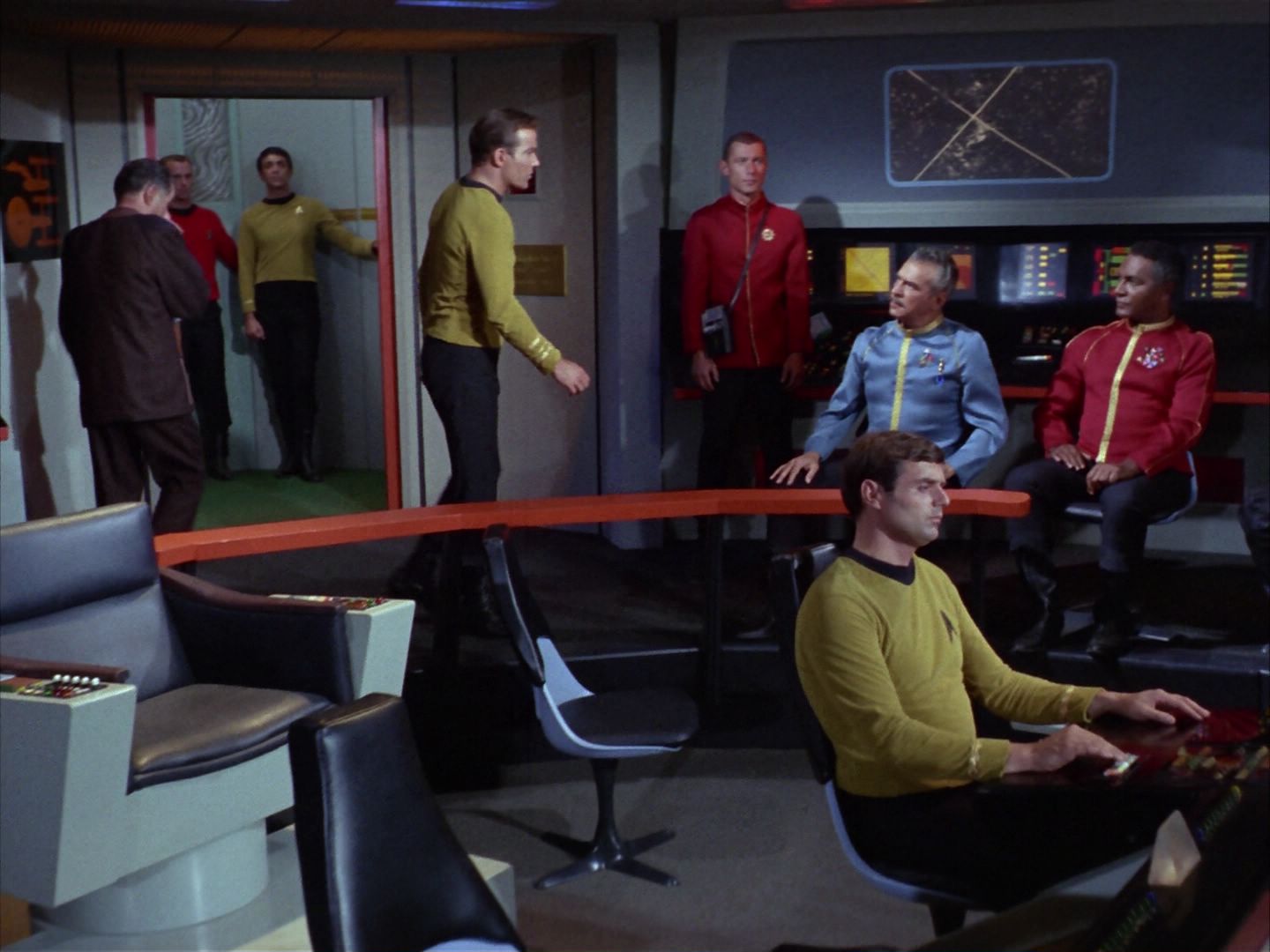 ariane179254_StarTrek_1x20_CourtMartial_2477.jpg