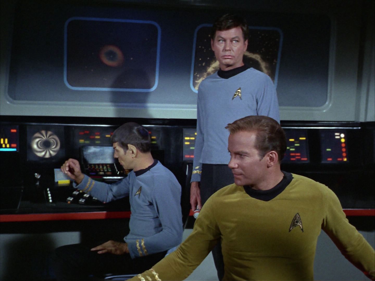 ariane179254_StarTrek_1x20_CourtMartial_2523.jpg