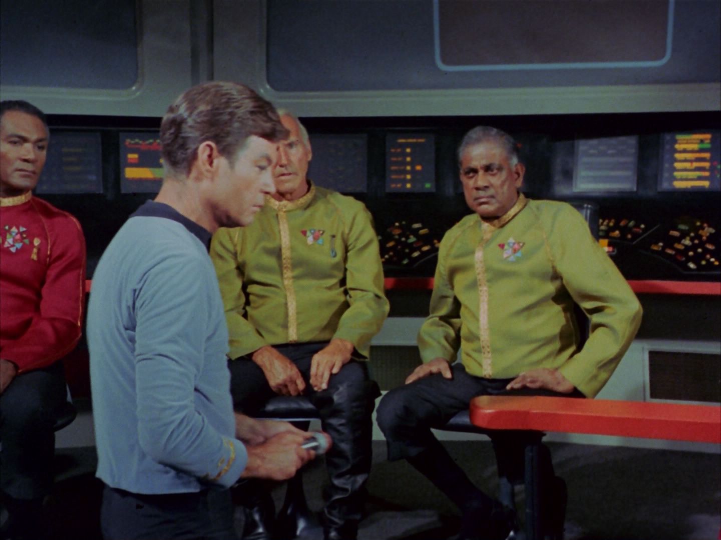 ariane179254_StarTrek_1x20_CourtMartial_2582.jpg