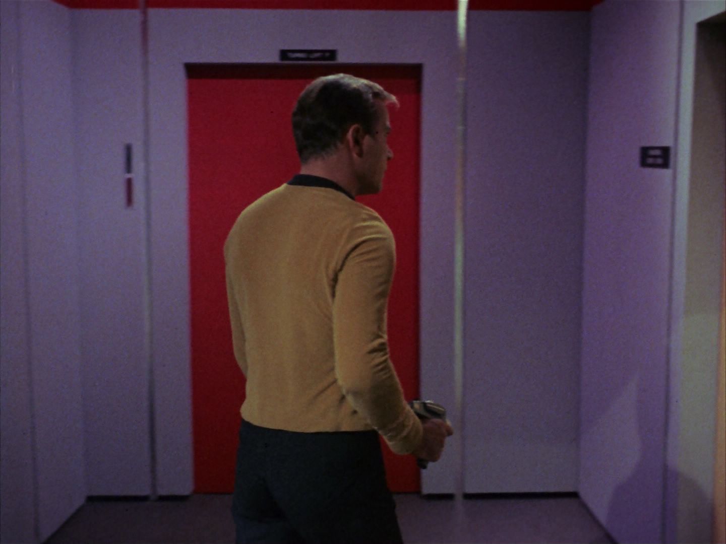 ariane179254_StarTrek_1x20_CourtMartial_2702.jpg