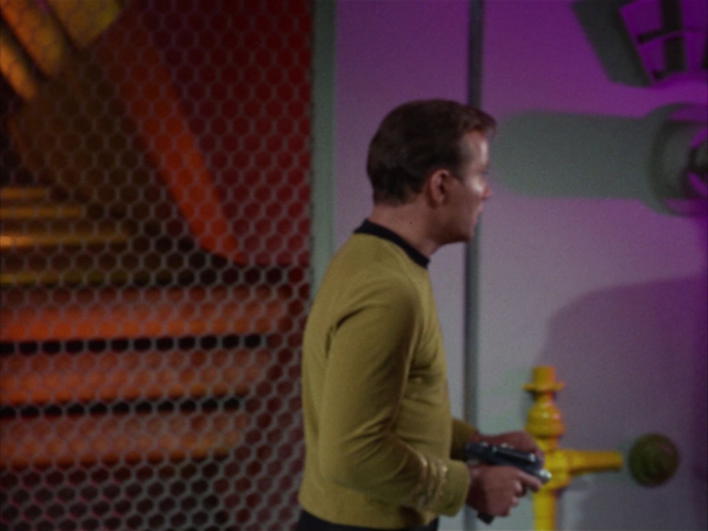 ariane179254_StarTrek_1x20_CourtMartial_2729.jpg
