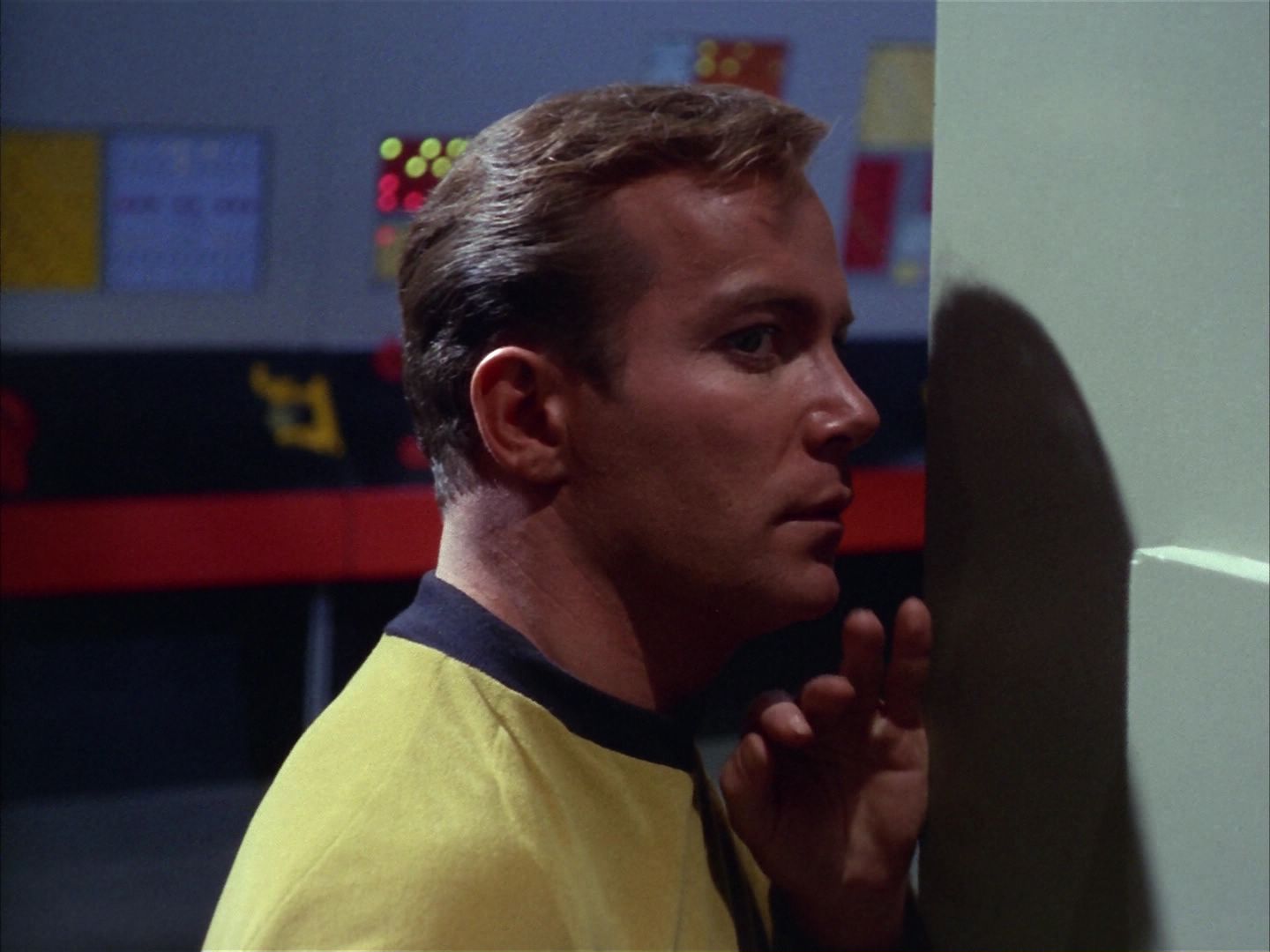ariane179254_StarTrek_1x20_CourtMartial_2776.jpg