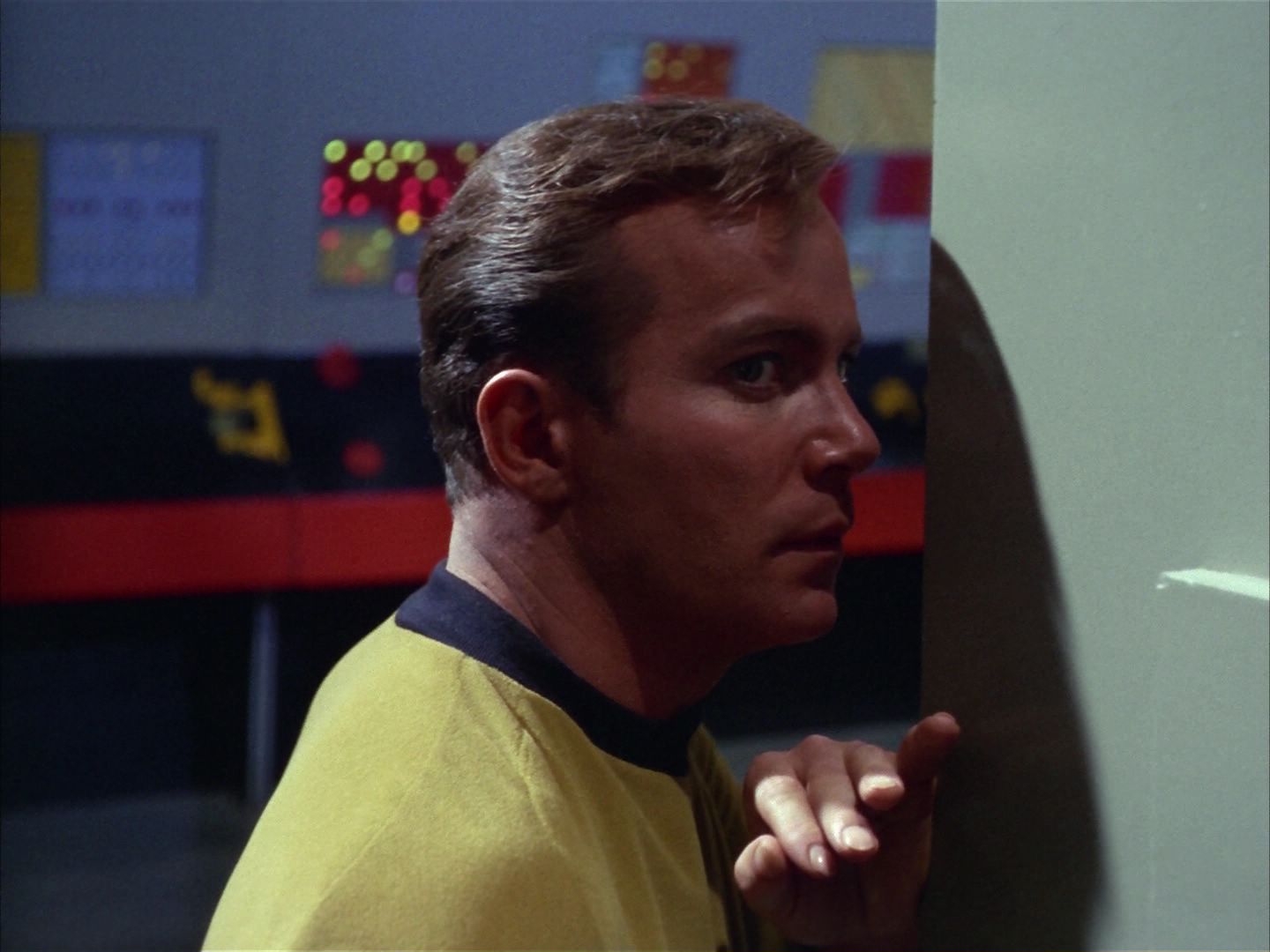 ariane179254_StarTrek_1x20_CourtMartial_2777.jpg