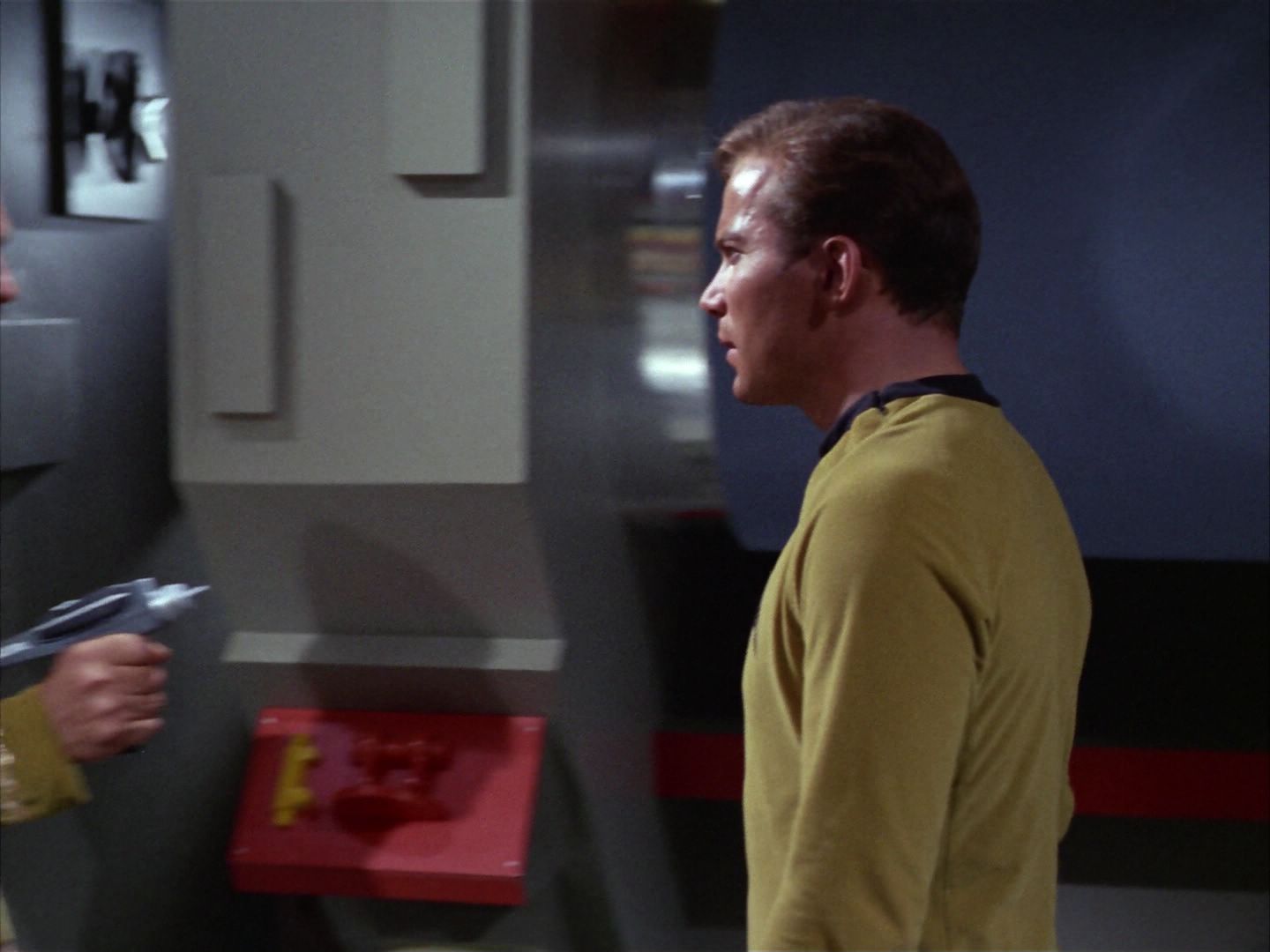 ariane179254_StarTrek_1x20_CourtMartial_2852.jpg