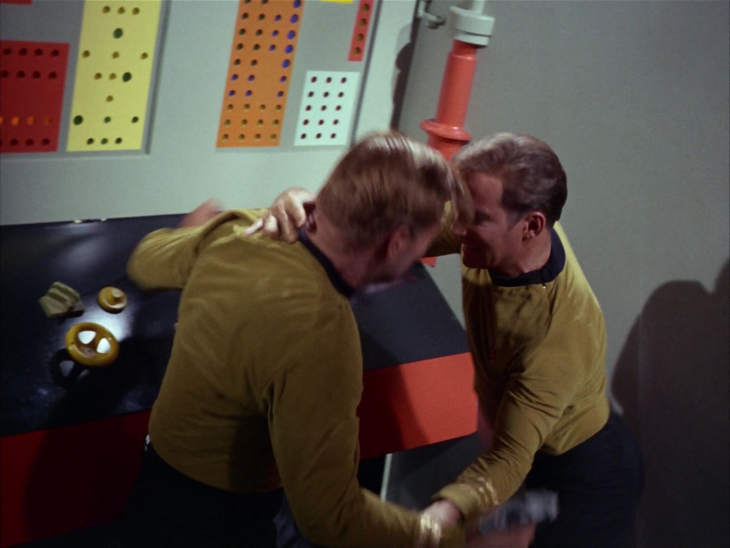ariane179254_StarTrek_1x20_CourtMartial_2941.jpg