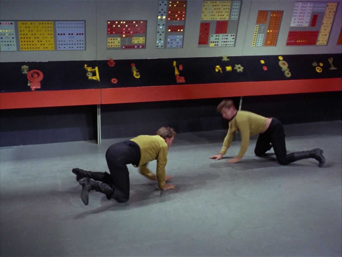 ariane179254_StarTrek_1x20_CourtMartial_2963.jpg