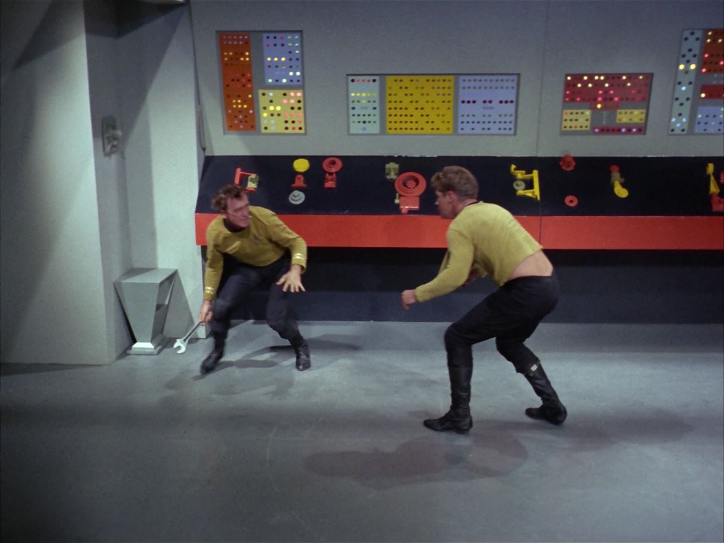 ariane179254_StarTrek_1x20_CourtMartial_2972.jpg