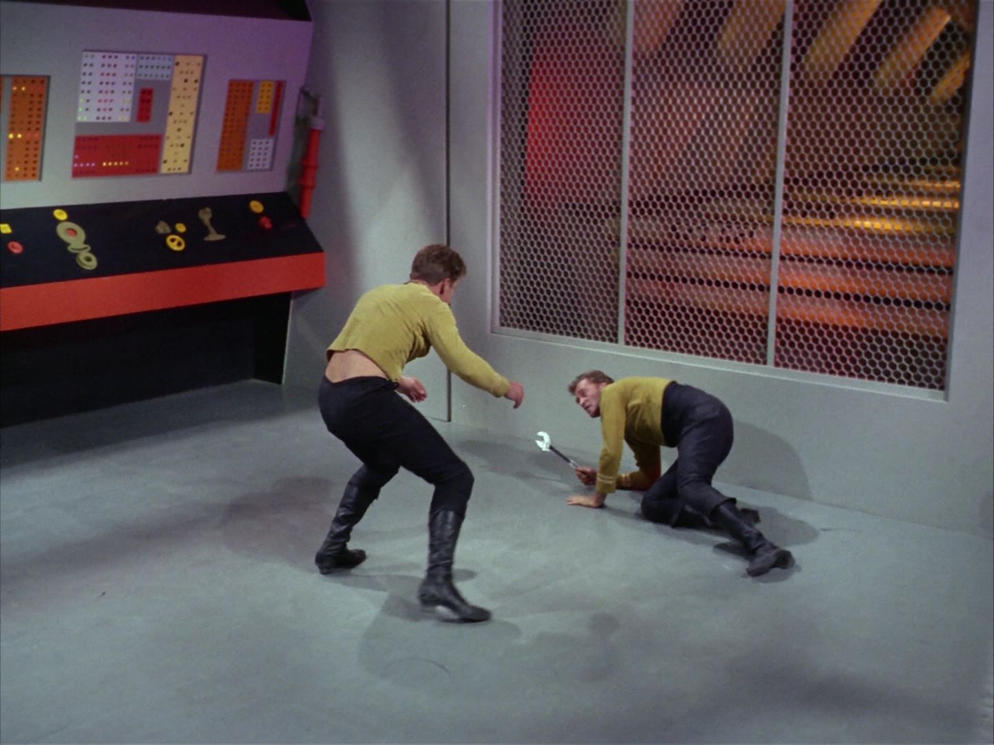 ariane179254_StarTrek_1x20_CourtMartial_2981.jpg