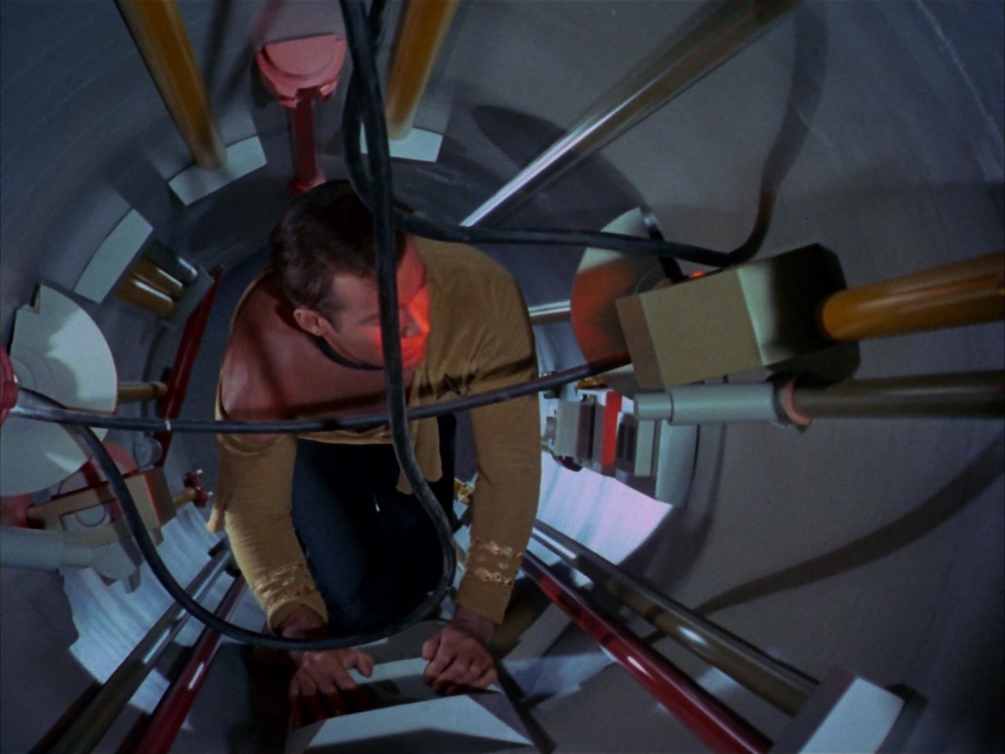 ariane179254_StarTrek_1x20_CourtMartial_2997.jpg