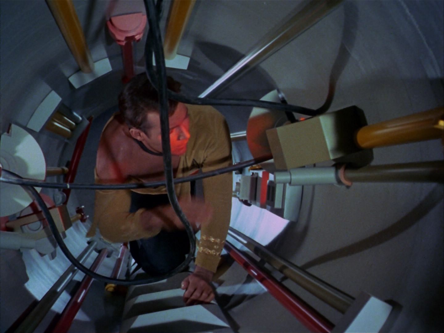 ariane179254_StarTrek_1x20_CourtMartial_2998.jpg