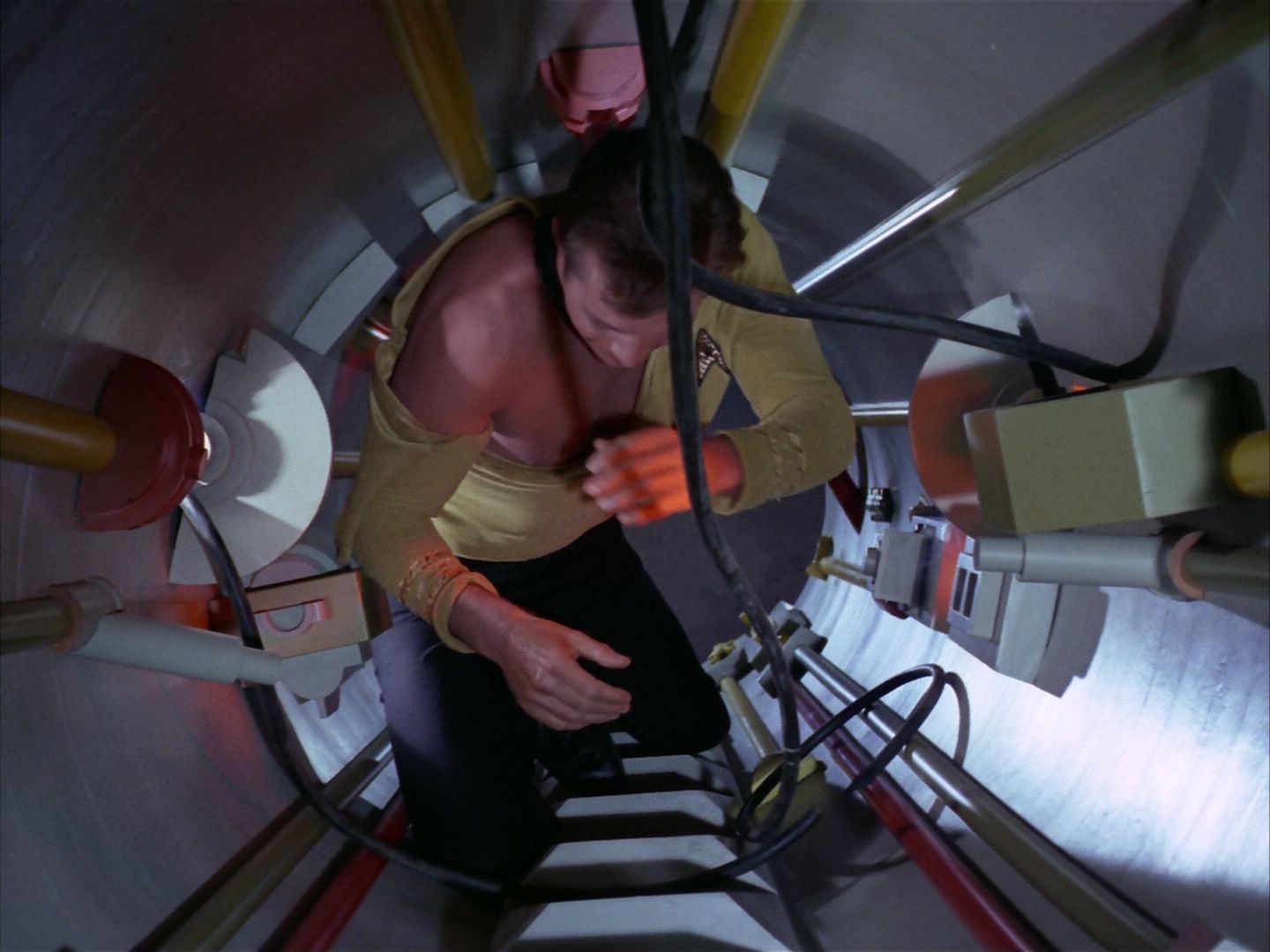ariane179254_StarTrek_1x20_CourtMartial_3016.jpg