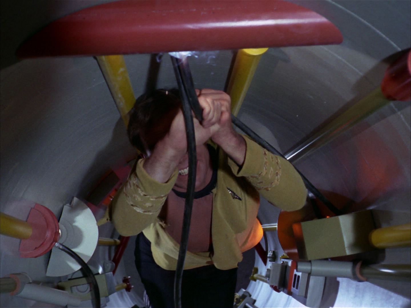 ariane179254_StarTrek_1x20_CourtMartial_3025.jpg