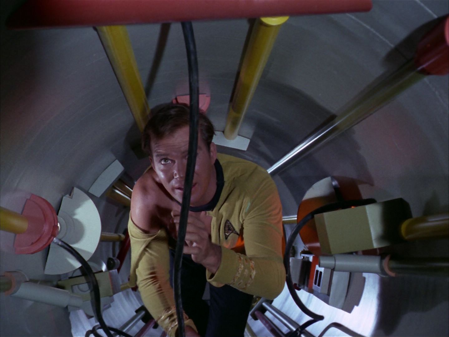 ariane179254_StarTrek_1x20_CourtMartial_3032.jpg