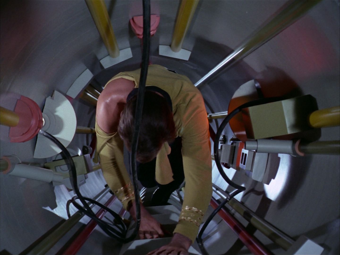ariane179254_StarTrek_1x20_CourtMartial_3035.jpg