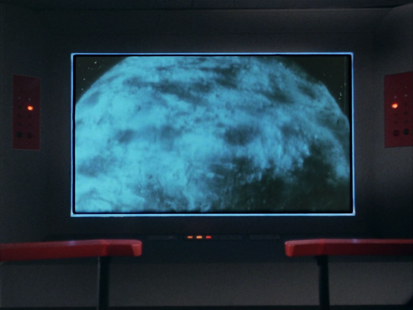 ariane179254_StarTrek_1x20_CourtMartial_3054.jpg