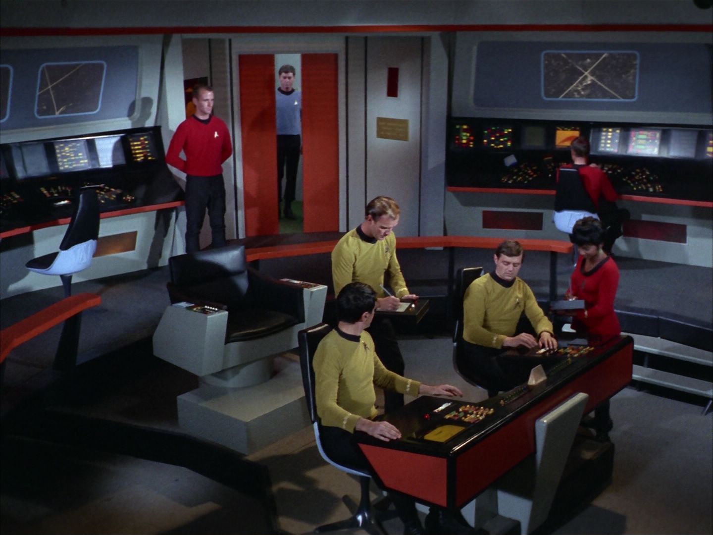 ariane179254_StarTrek_1x20_CourtMartial_3112.jpg