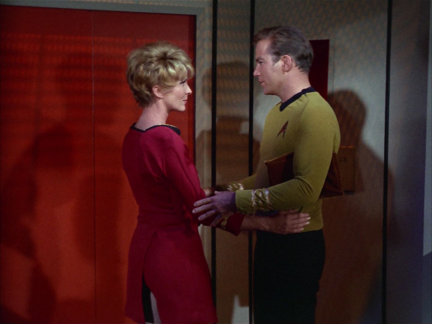ariane179254_StarTrek_1x20_CourtMartial_3185.jpg