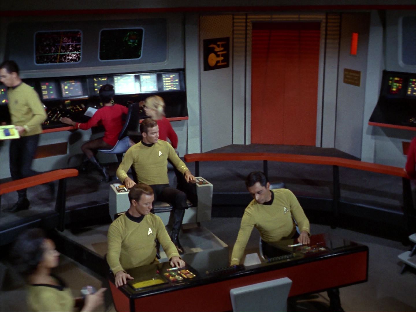 ariane179254_StarTrek_1x22_SpaceSeed_0118.jpg