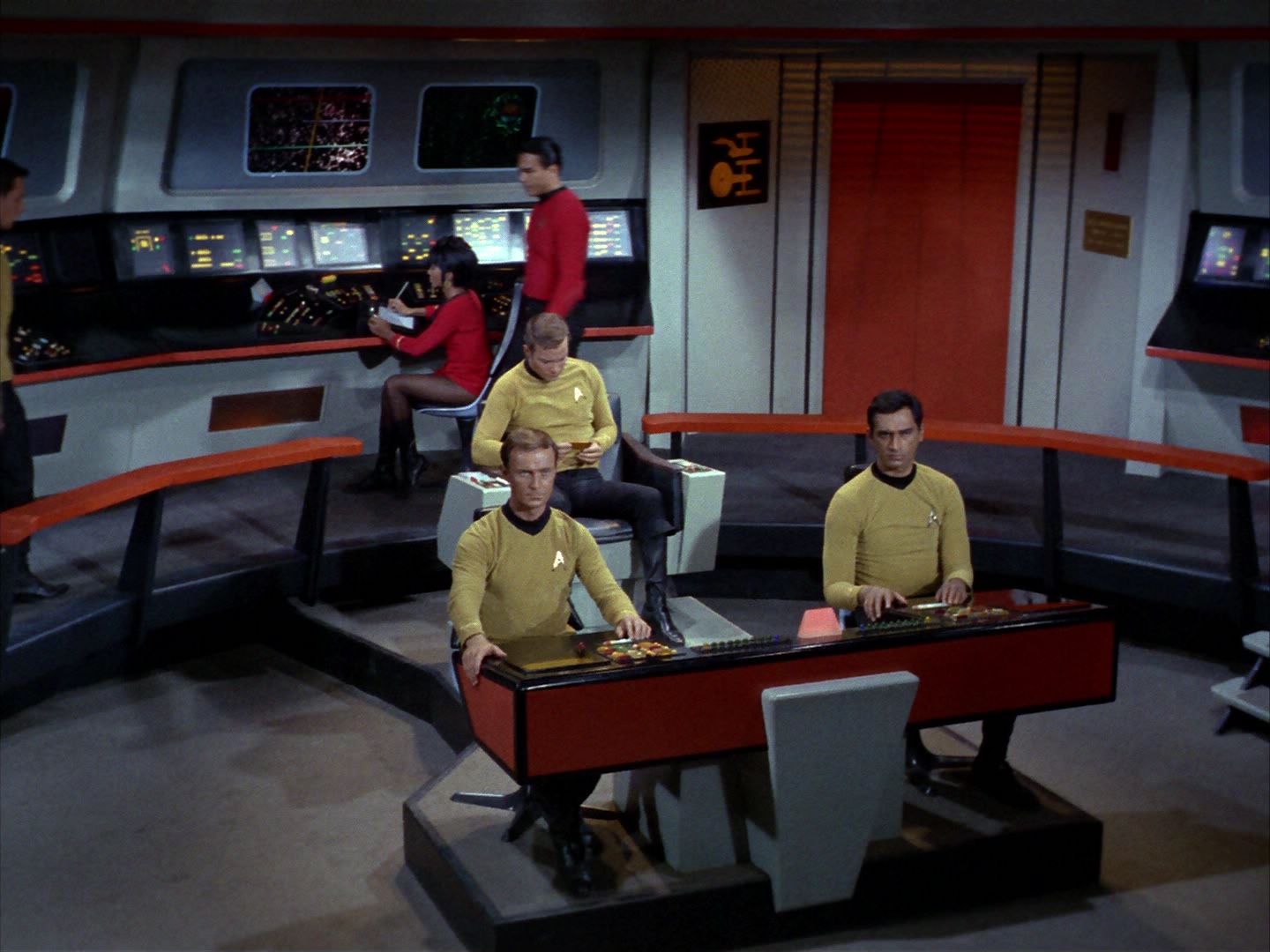 ariane179254_StarTrek_1x22_SpaceSeed_0205.jpg
