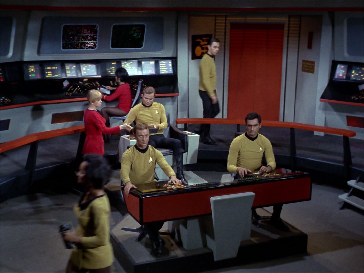 ariane179254_StarTrek_1x22_SpaceSeed_0209.jpg