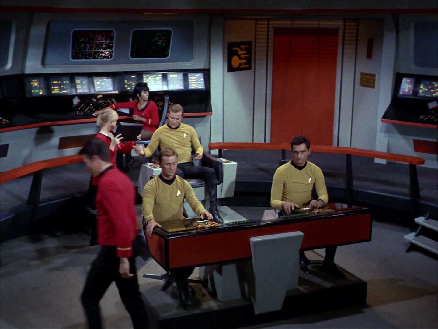 ariane179254_StarTrek_1x22_SpaceSeed_0215.jpg