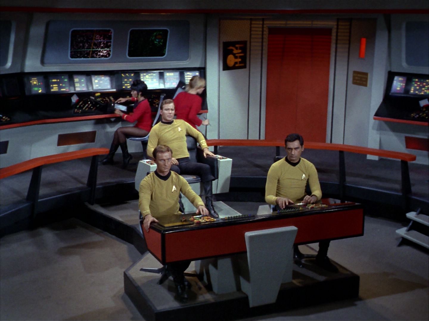 ariane179254_StarTrek_1x22_SpaceSeed_0217.jpg