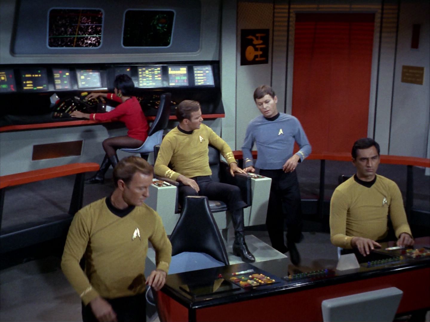 ariane179254_StarTrek_1x22_SpaceSeed_0226.jpg