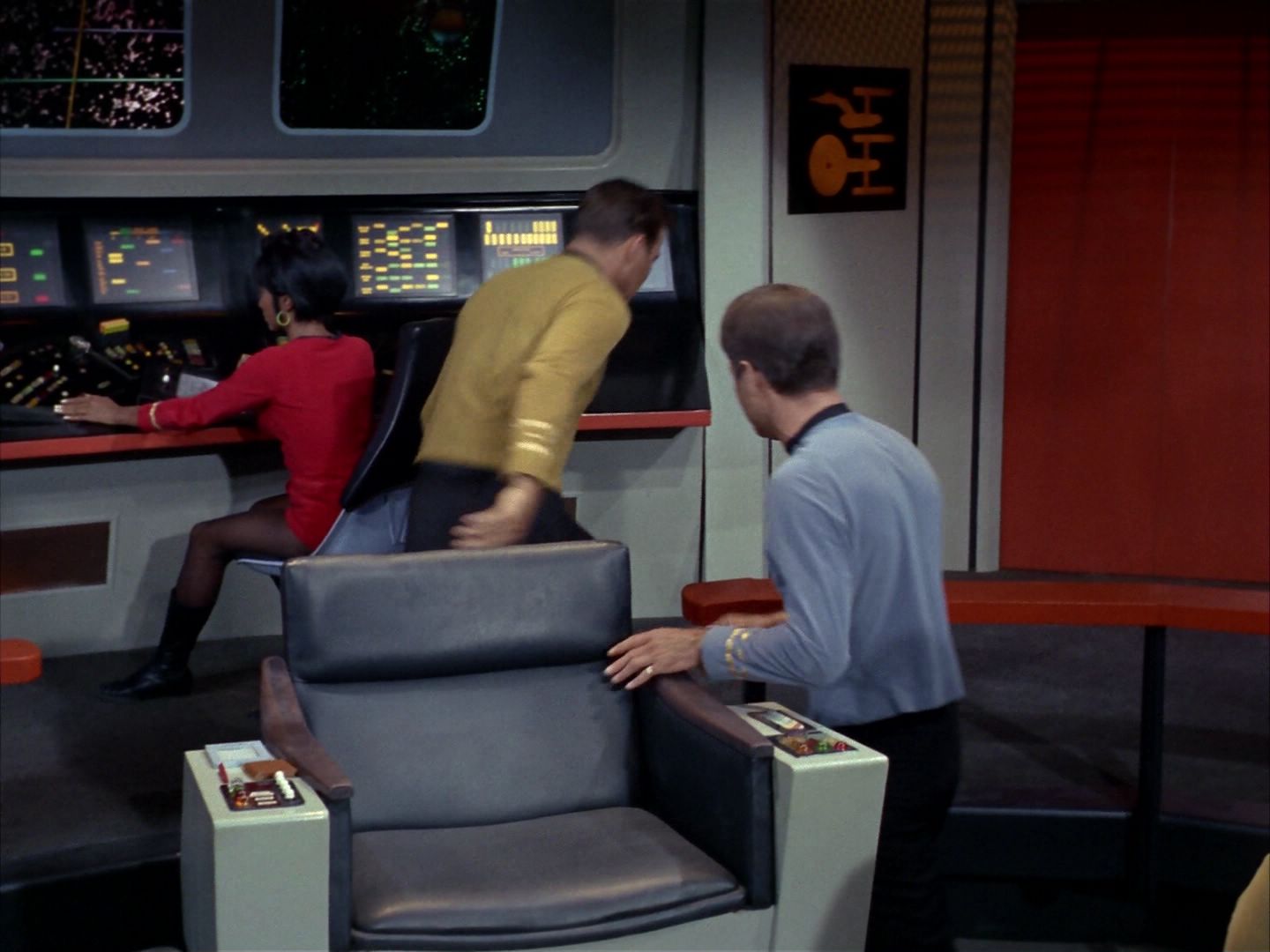 ariane179254_StarTrek_1x22_SpaceSeed_0295.jpg