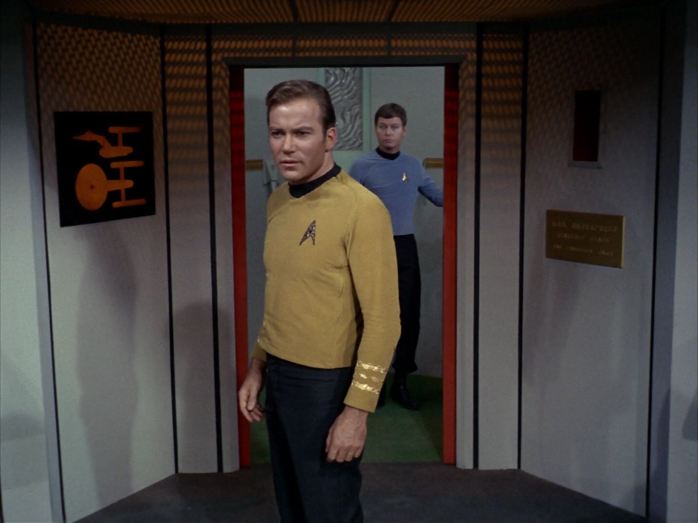 ariane179254_StarTrek_1x22_SpaceSeed_0303.jpg