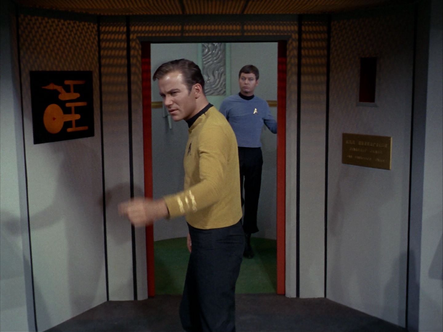 ariane179254_StarTrek_1x22_SpaceSeed_0306.jpg